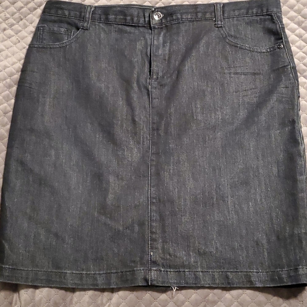 Joe fresh dark blue denim skirt sz 12